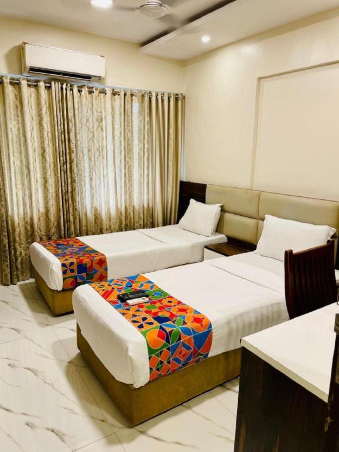 Hotel BKC Stays Mumbai Exterior foto