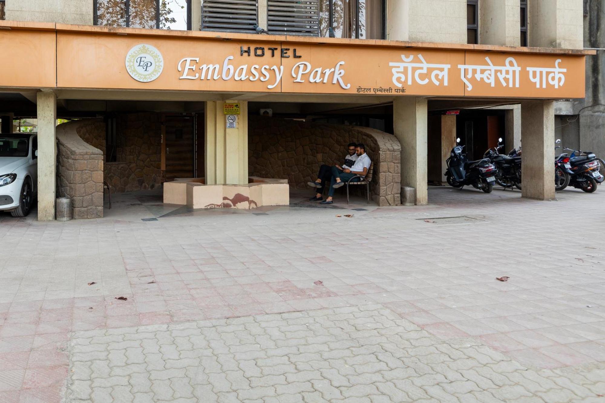Hotel BKC Stays Mumbai Exterior foto