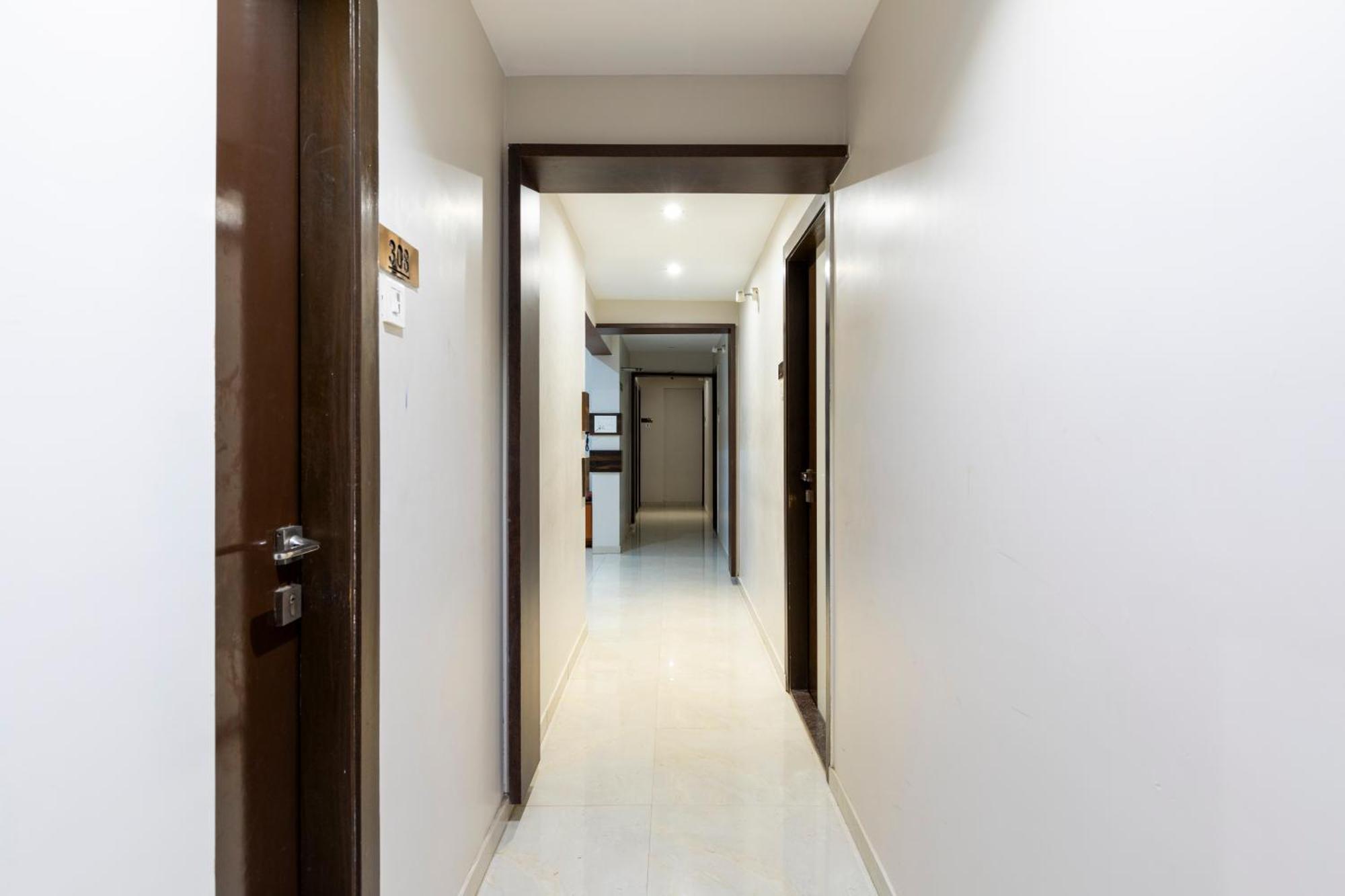 Hotel BKC Stays Mumbai Exterior foto