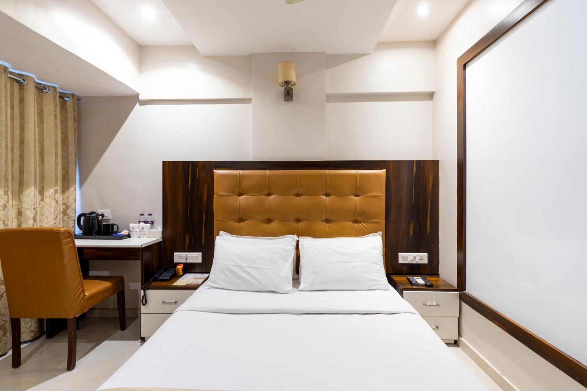 Hotel BKC Stays Mumbai Exterior foto