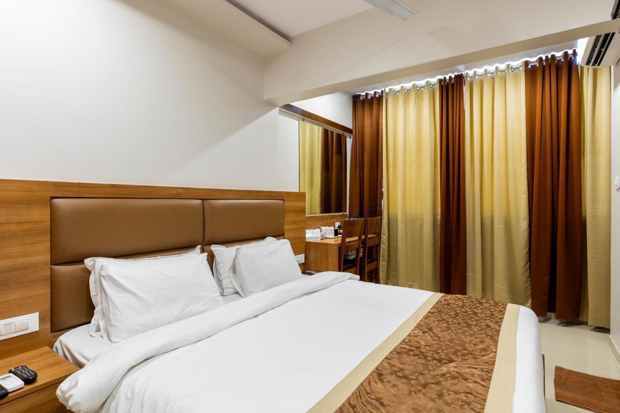 Hotel BKC Stays Mumbai Exterior foto